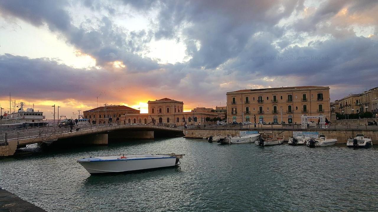 Appartamento Maniace Syracuse Bagian luar foto